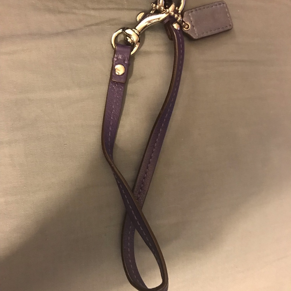 Large Coach Wristlet Purple and Silver C’s - Picture 4 of 5